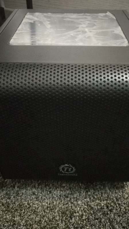 Thermaltake Core V1 Mini ITX ( 3 included blue led fans )